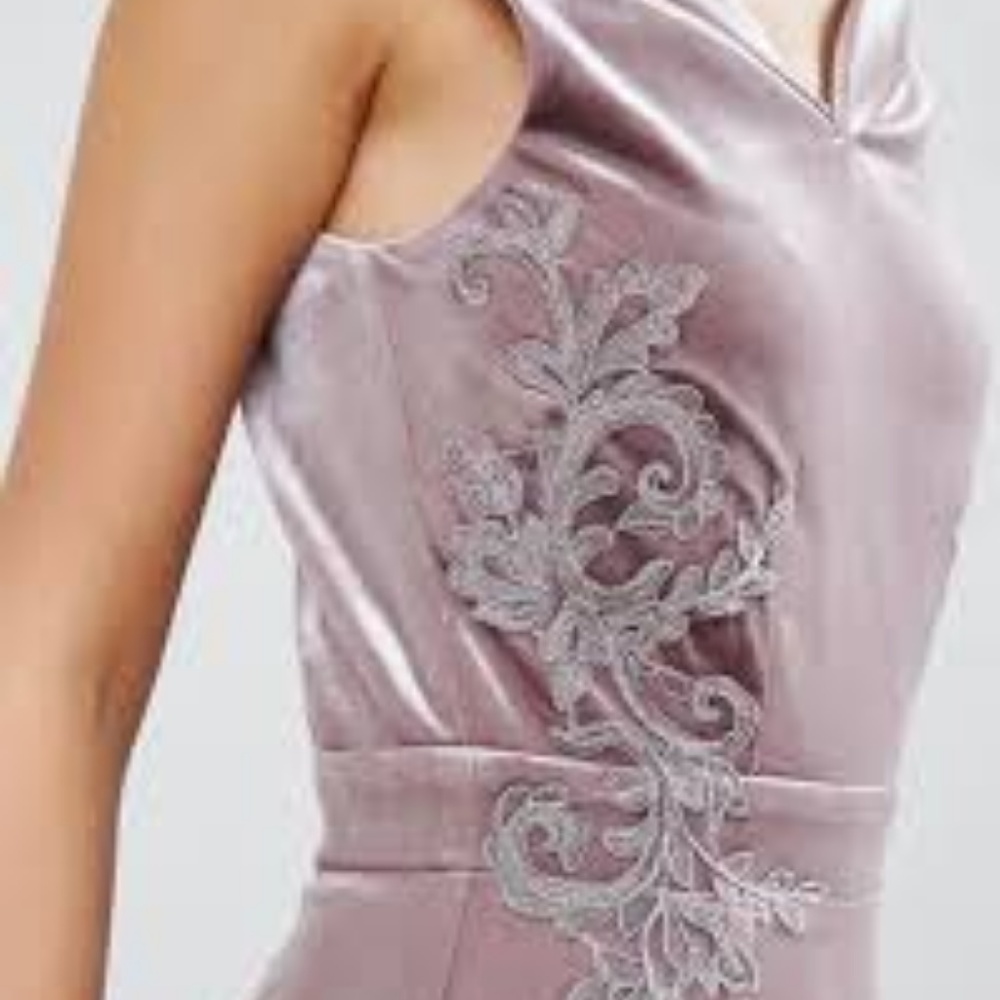 Stretch Velvet bodycon Dress Off the Shoulder Size Tall NWOT. Mauve.